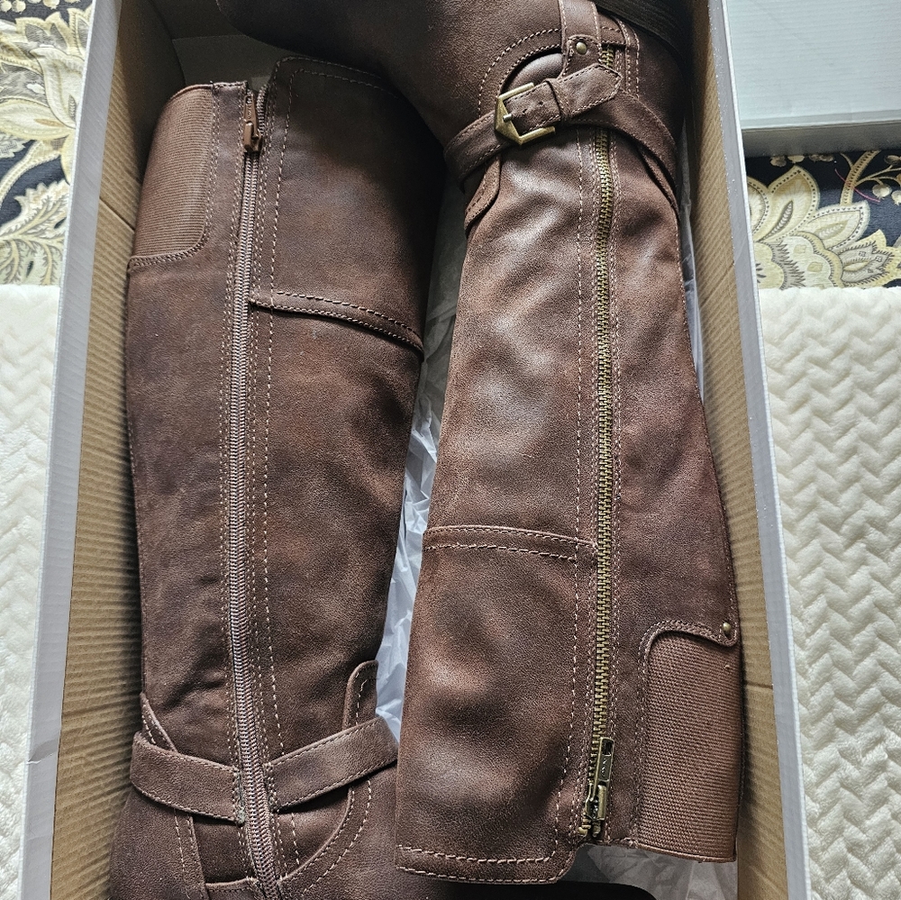 Ladies boots - Picture 3 of 4